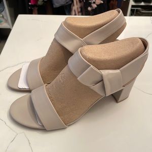 Bandolino Donna Heel Taupe New size 8M